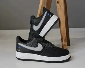Airforce 1 Low Black and White