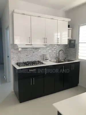 Apartments Kitchen Cabinets Setups .