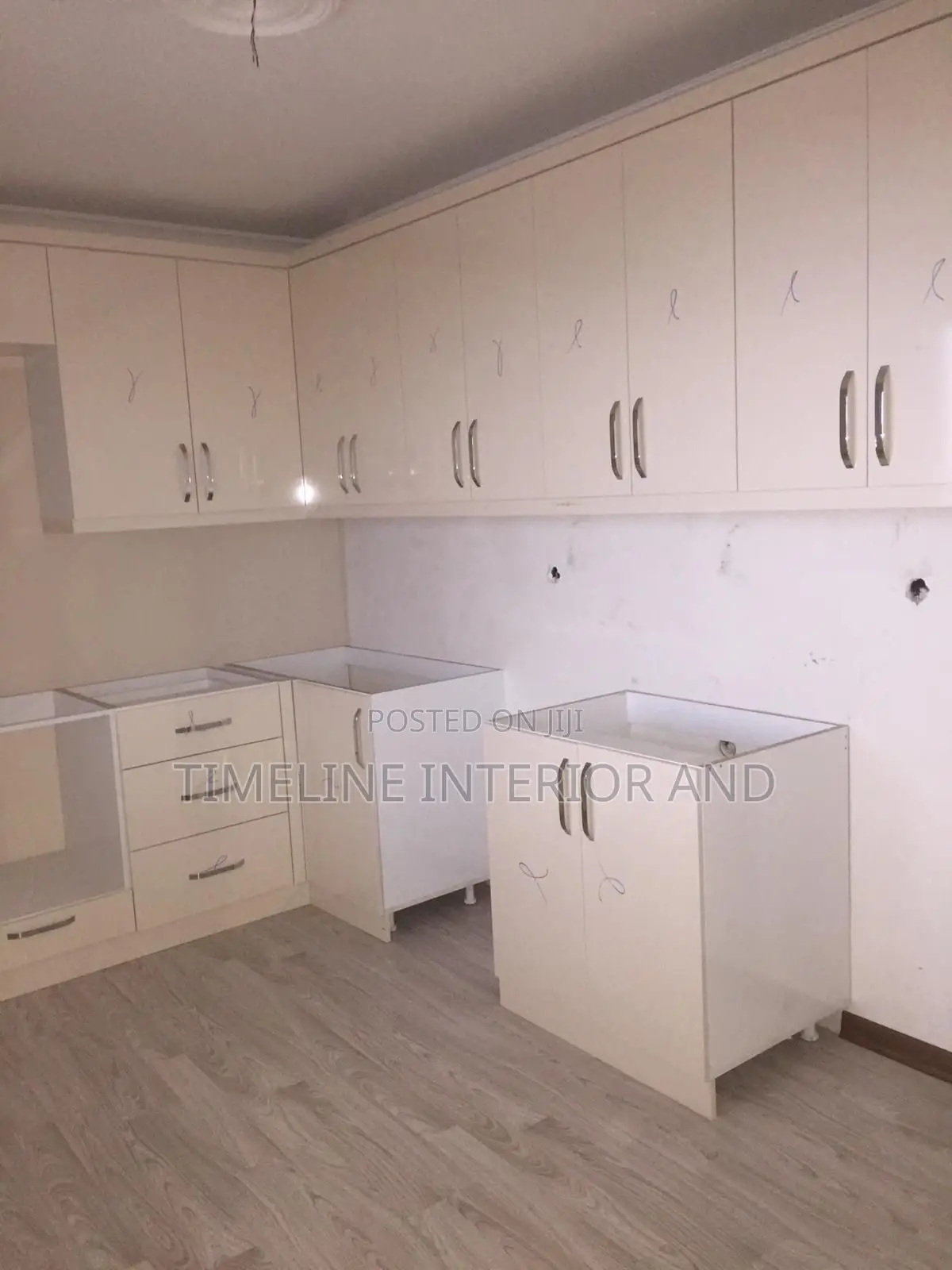 White Kitchen Cabinets