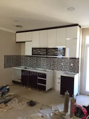 Custom Kitchen Cabinets