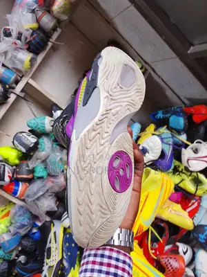 Basketball Shoe Size 43