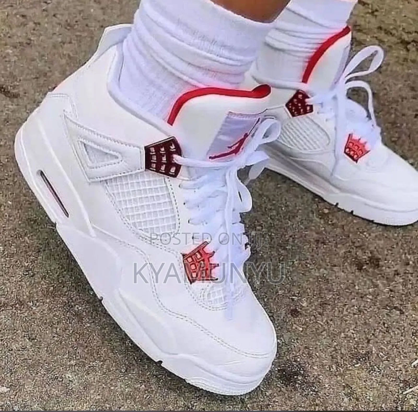 Nike Air Jordan 4 Retro