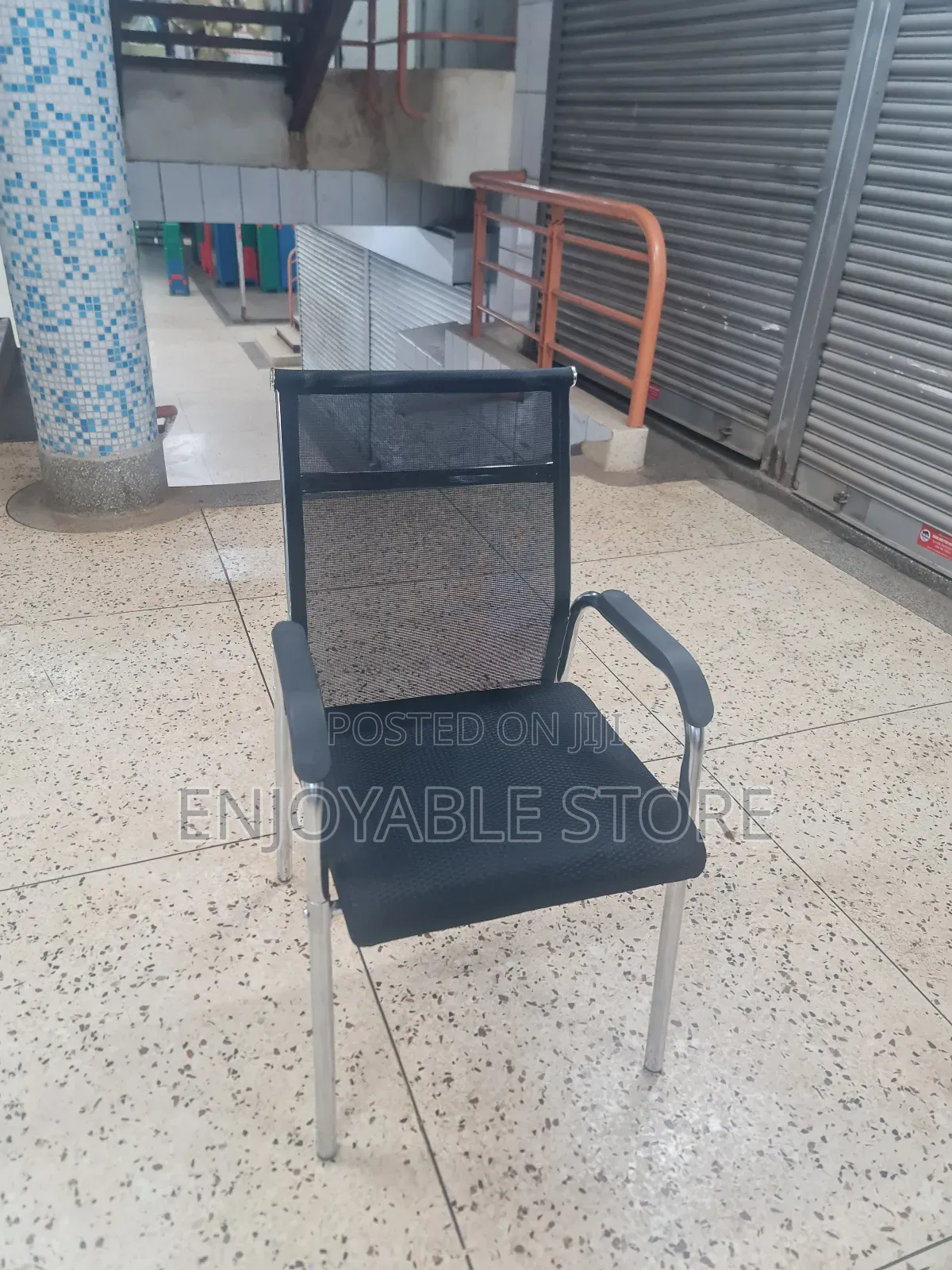 Mesh Back Office Chairs Legs Straight