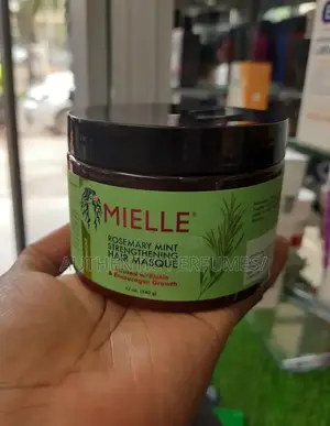Mielle Rosemary Mint Strengthening Hair Masque