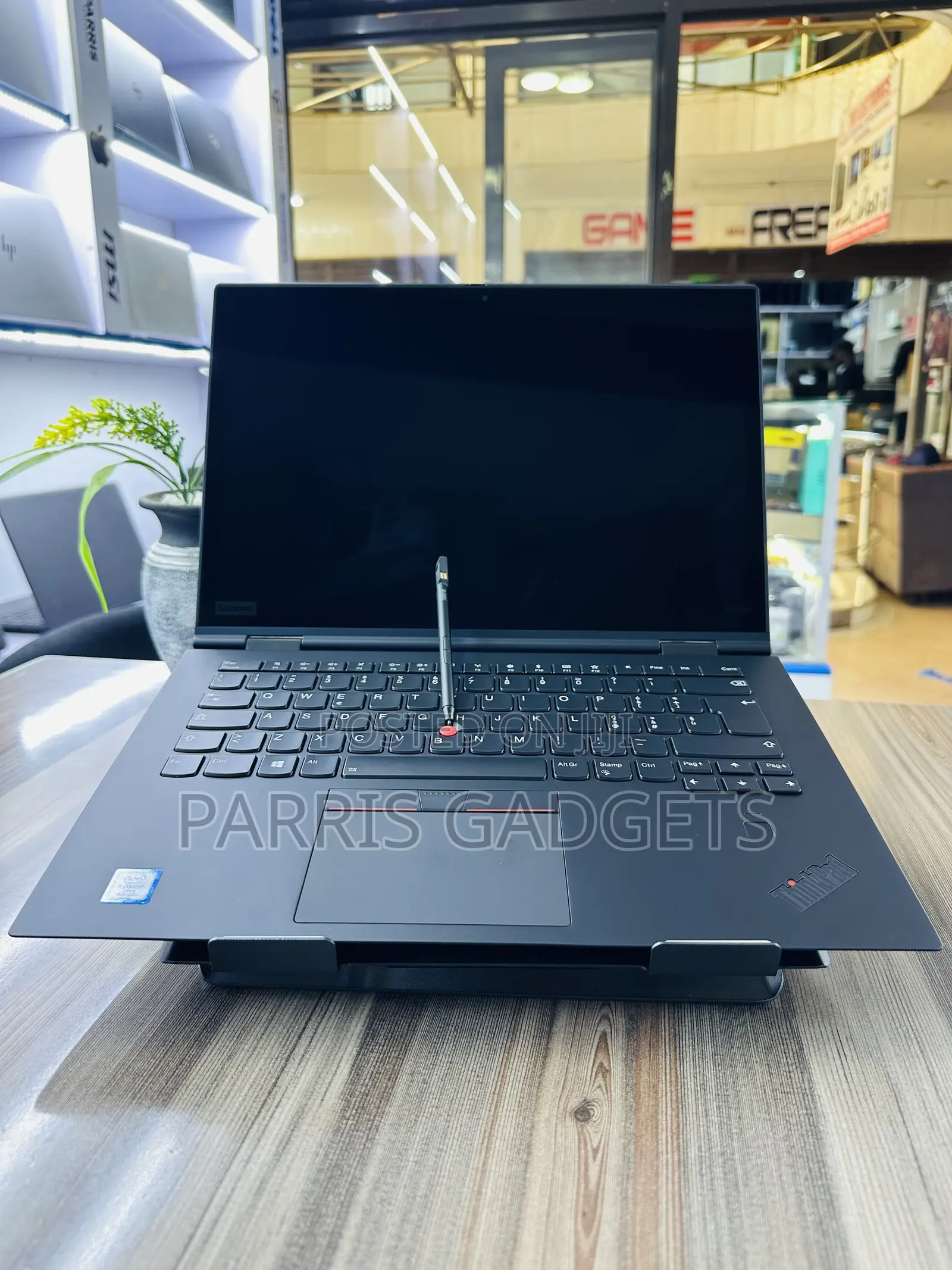 Laptop Lenovo Thinkpad X1 Yoga 16GB Intel Core I7 SSD 512GB