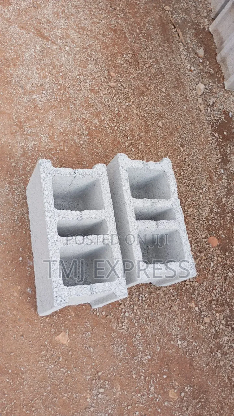 Hollow "8"Concrete Bricks