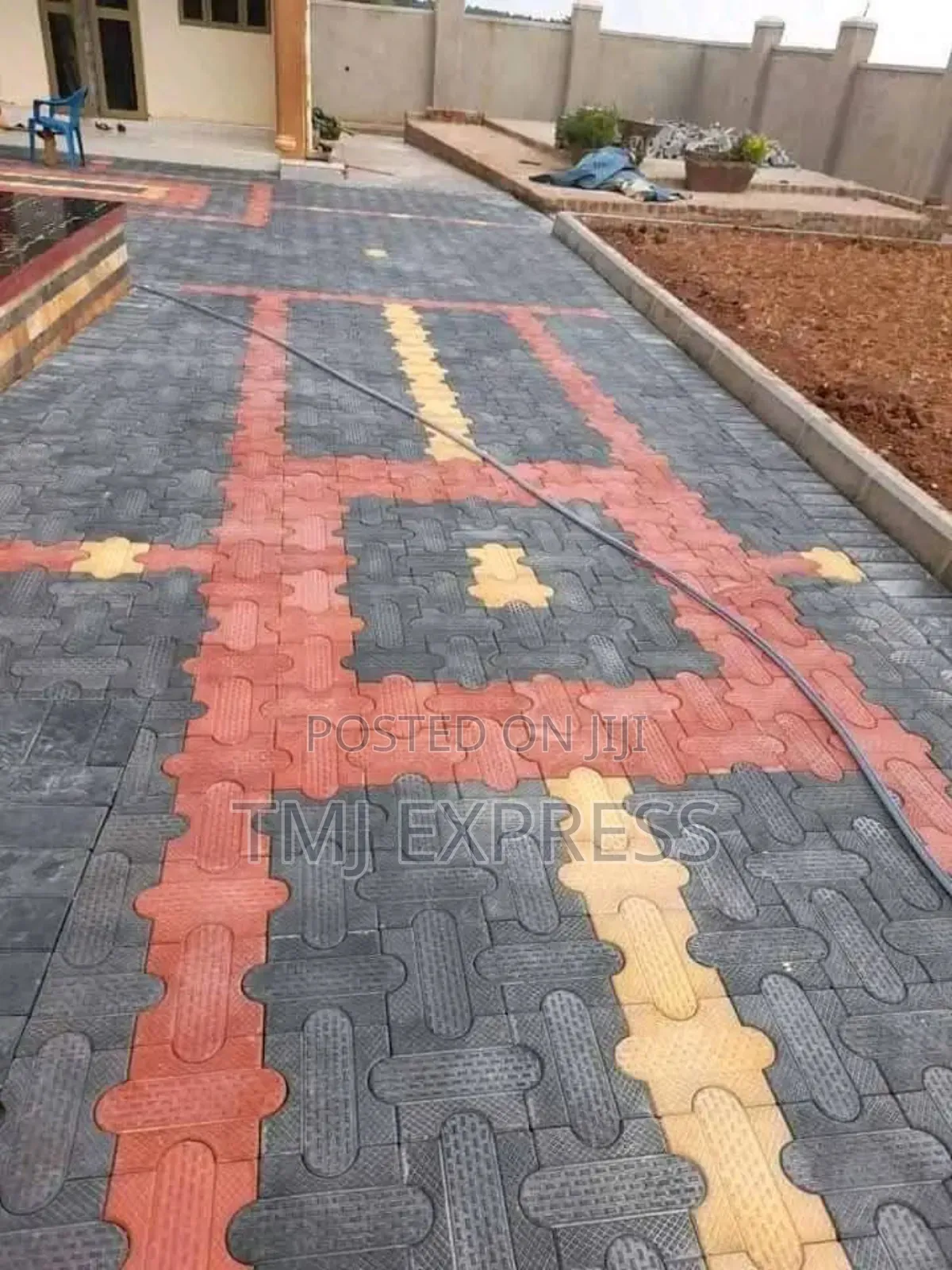 Coloured Paver Per Square Meter