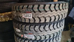 825r16 Onyx Mudgrip Tyres