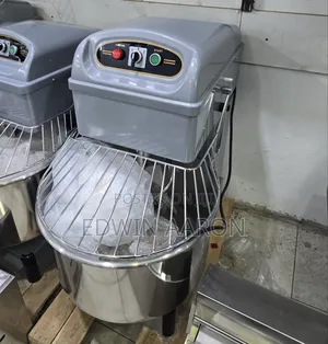 Commercial Spiral Dough Mixer 54l / 15kgs