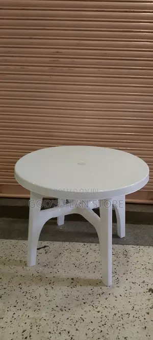 Dining/Restaurant Plastic Table