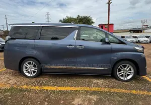 Toyota Vellfire 2016 Blue