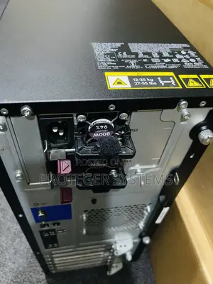 Server HP ProLiant ML 32GB Intel Xeon HDD+SSD 2T