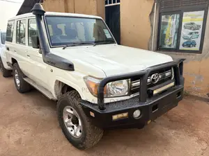 Toyota Land Cruiser Prado 4.0 i 2012 White