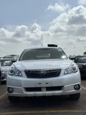 Subaru Outback 2.5i Premium PZEV 2012 White