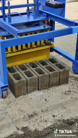 Hollow Block Machine