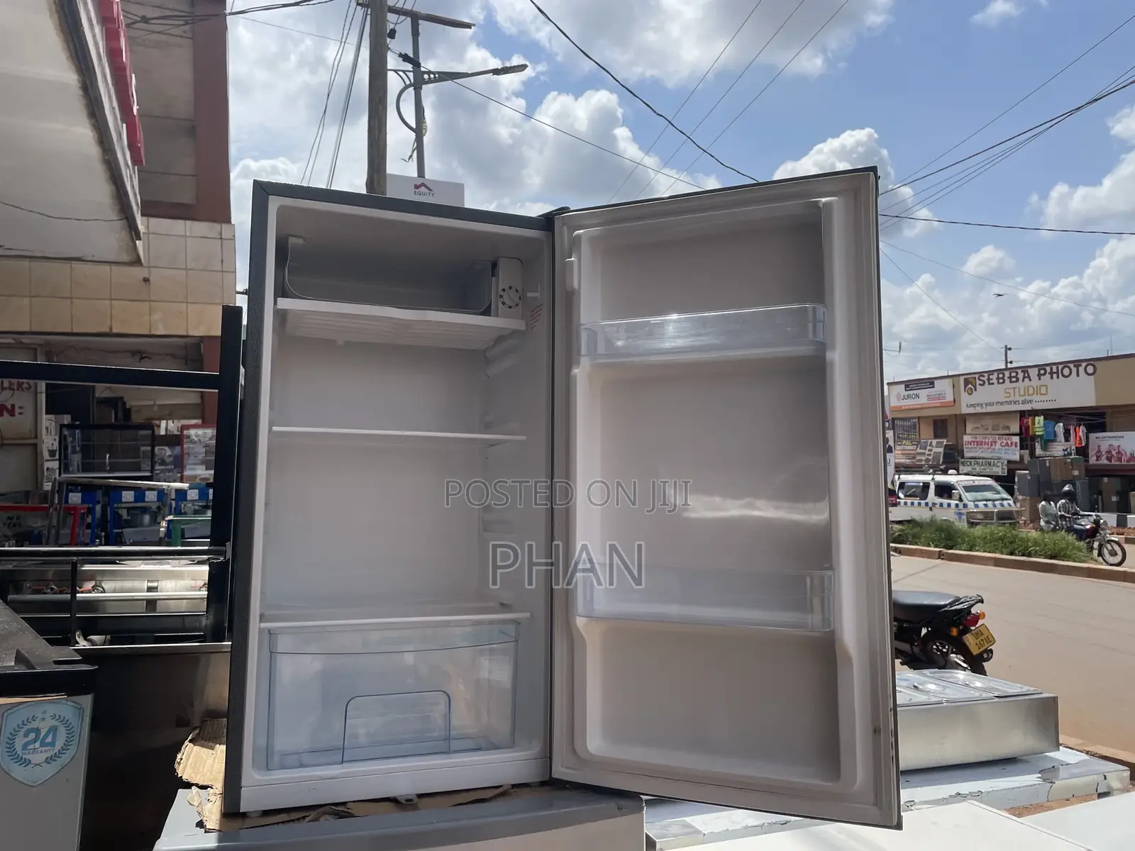 Sayona 120litres Table Top Refrigerator