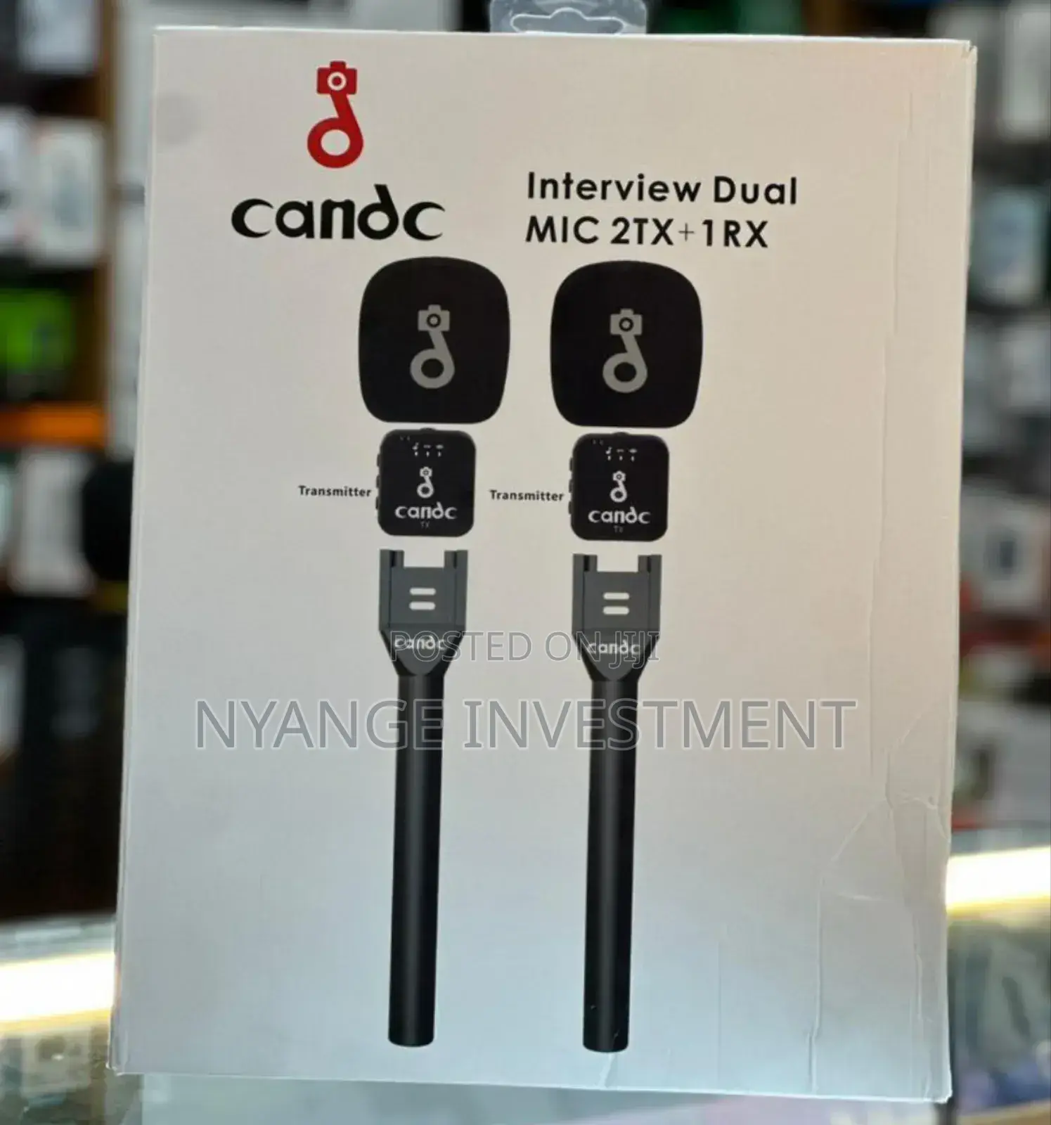 Wireless Microphone. Hand Held Wireless Microphone