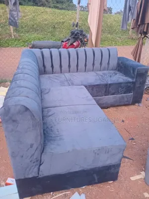 5 Sitter Min L/ Gray Sofa Set