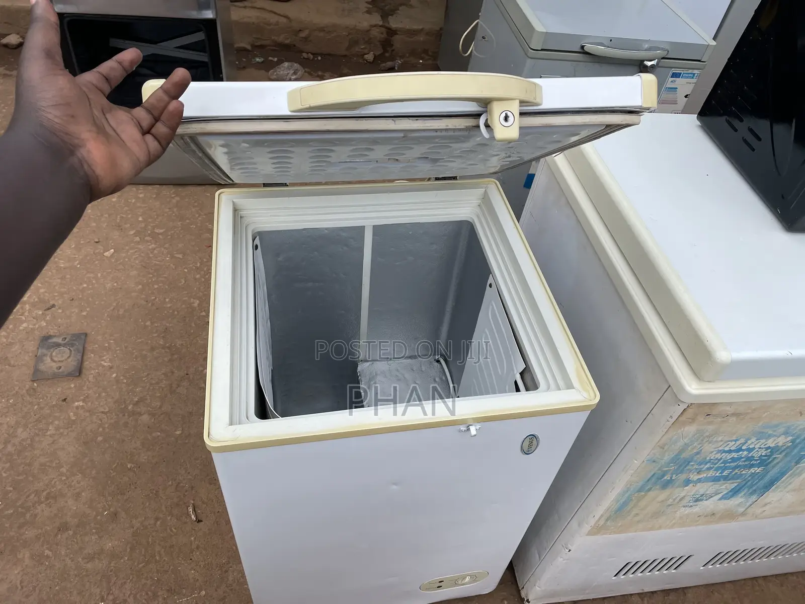 Venus 150litres Deep Freezer