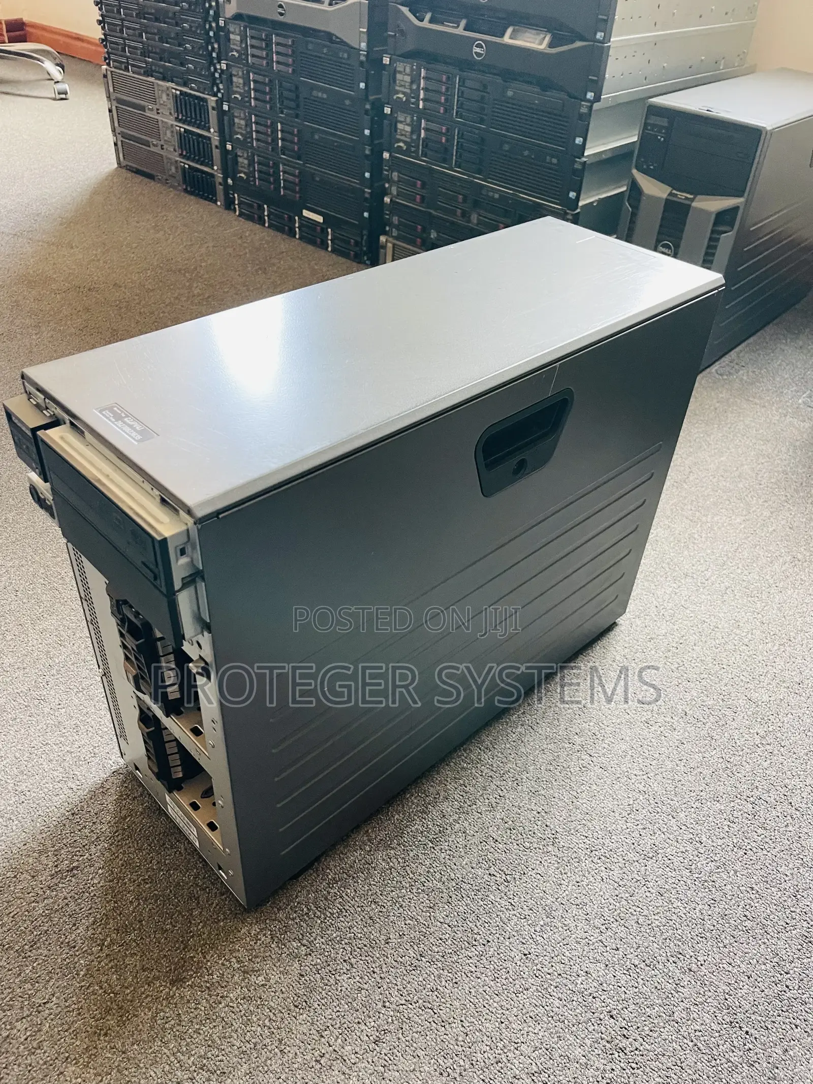 Server Dell PowerEdge T630 32GB Intel Xeon HDD 2T