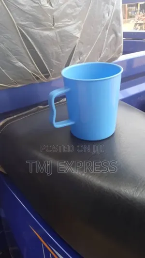 Branded Plastic Mugs for Campaigns
