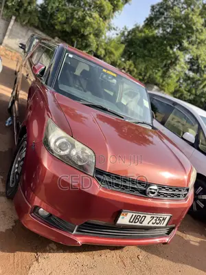 Toyota Corolla Rumion 2011 Red