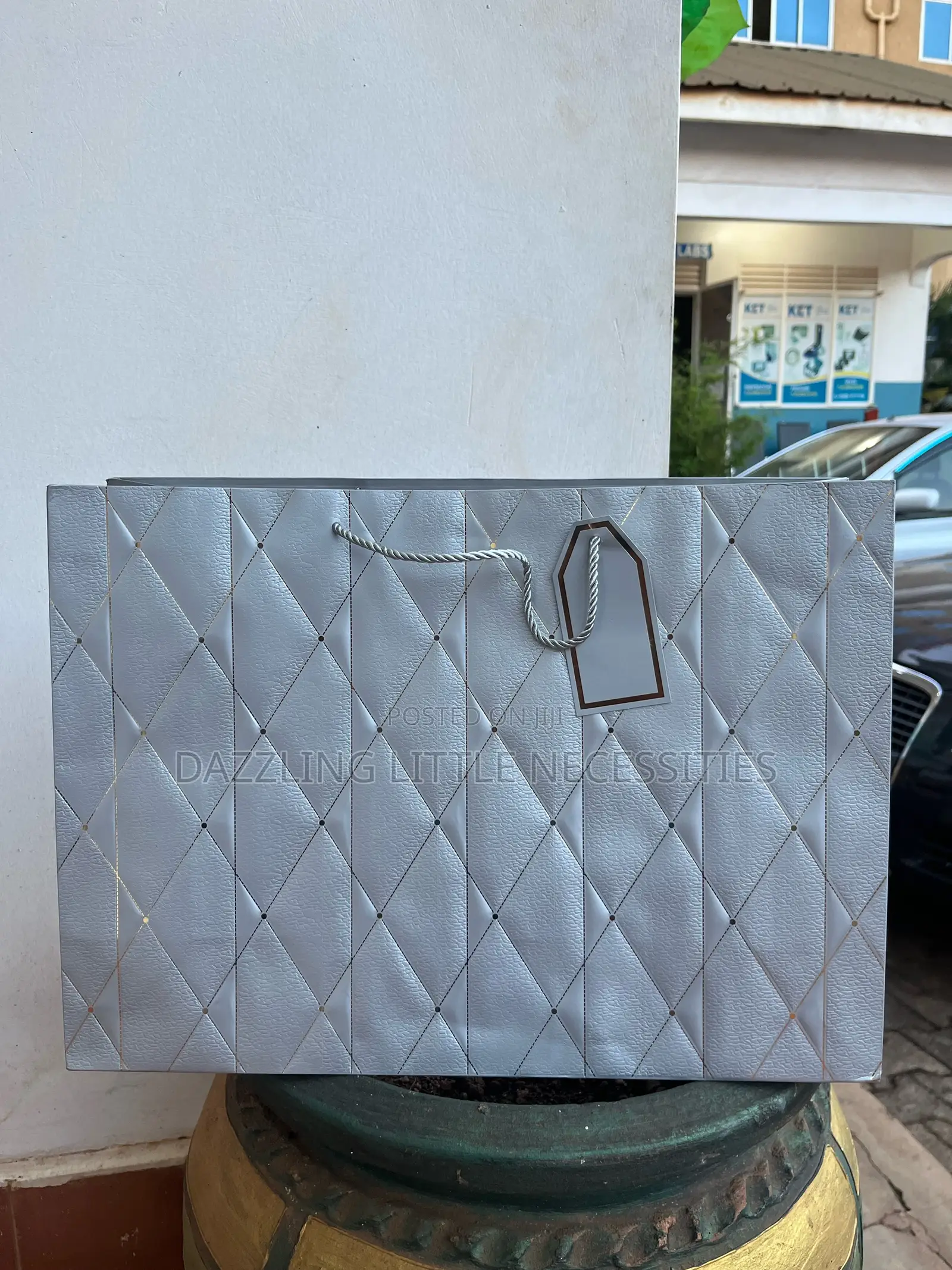 Lava Gift Bag Gray