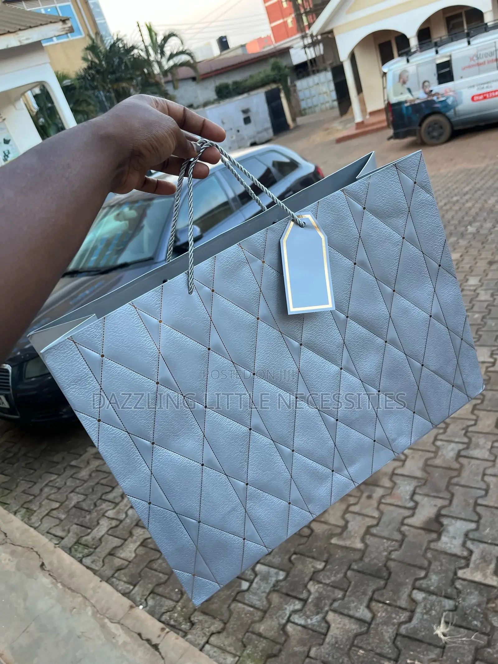 Lava Gift Bag Gray