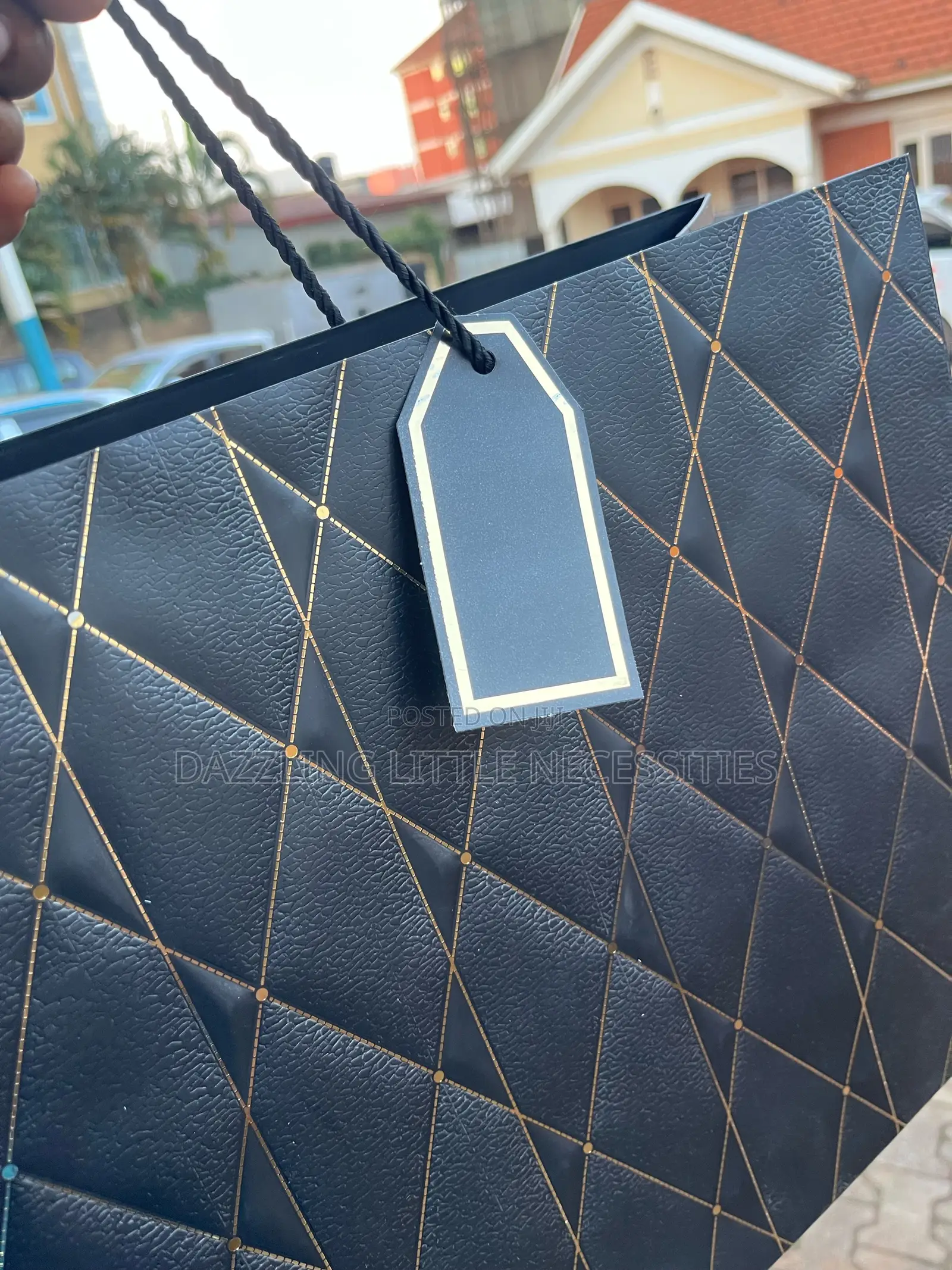 Onyx Gift Bag With Message Tag - Black
