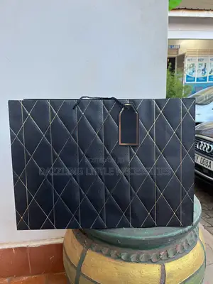 Onyx Gift Bag With Message Tag - Black