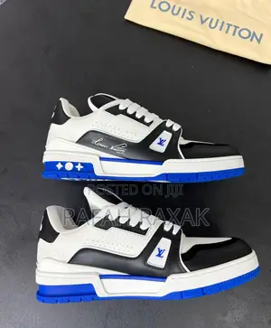 Classic Men’S Louis Vuitton Trainer Sneakers in Stock