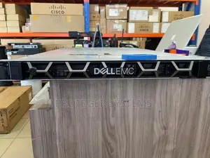 Server Dell PowerEdge R440 32GB Intel Xeon HDD+SSD 2T