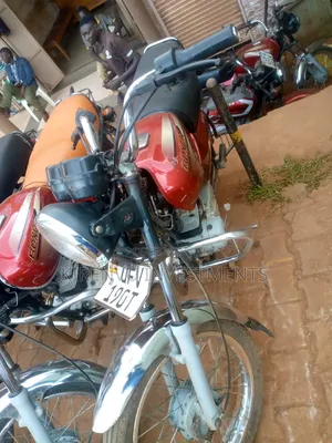 Bajaj Boxer 100 2020 Red
