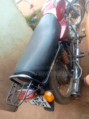 Bajaj Boxer 100 2020 Red