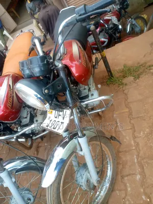 Bajaj Boxer 100 2020 Red