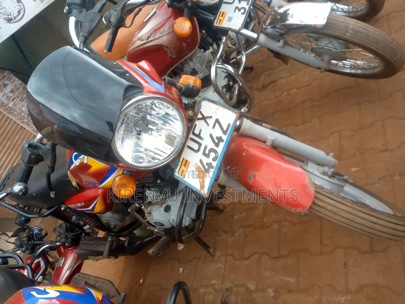 Bajaj Boxer 125 2022 Red
