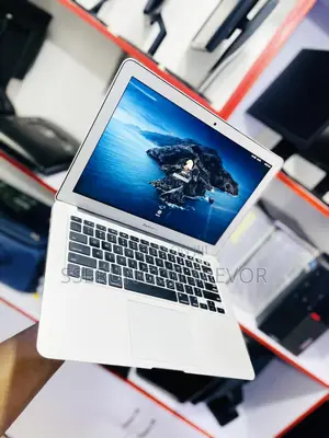 Laptop Apple MacBook Air 8GB Intel Core I5 HDD+SSD 256GB