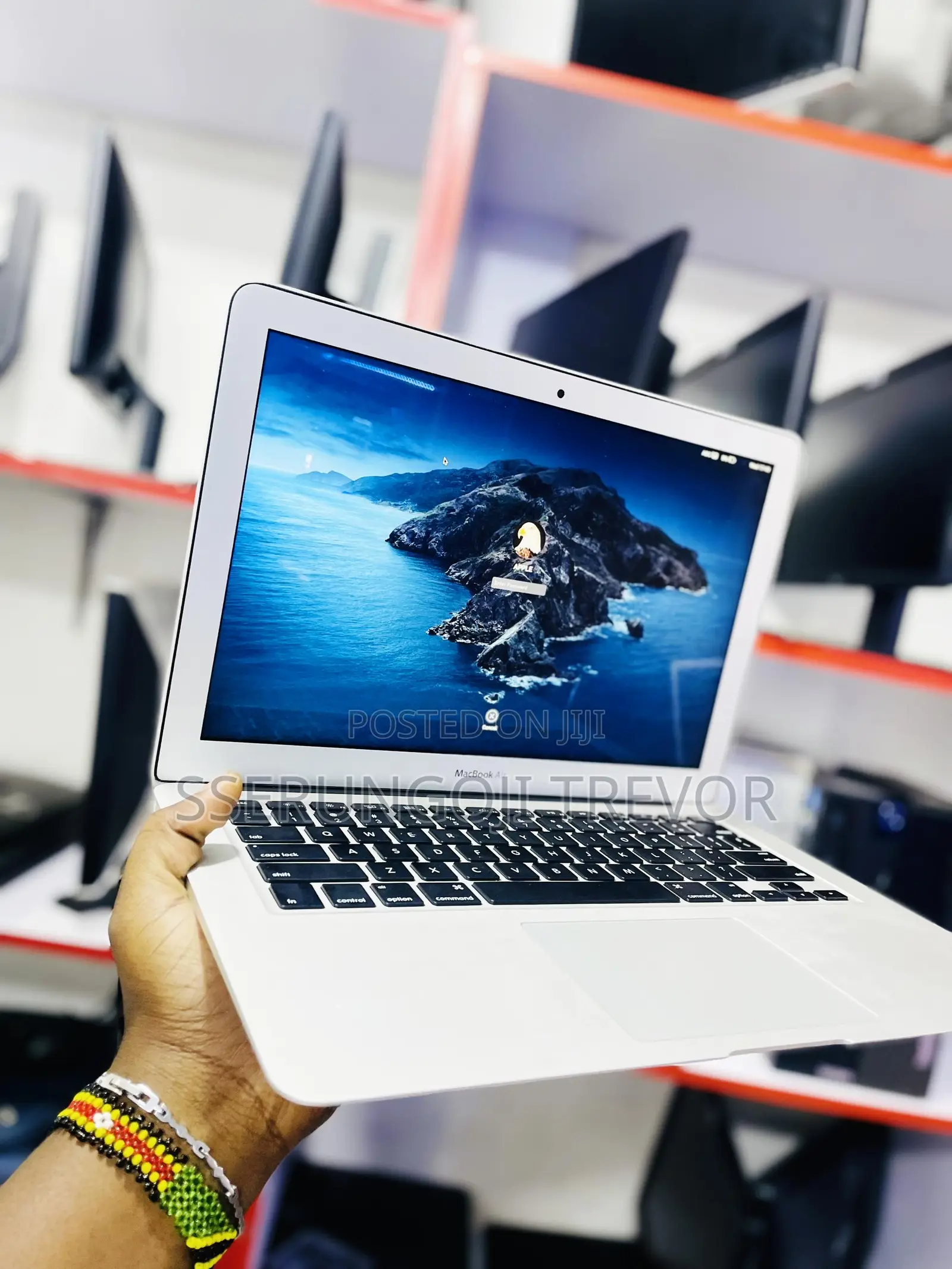 Laptop Apple MacBook Air 8GB Intel Core I5 HDD+SSD 256GB