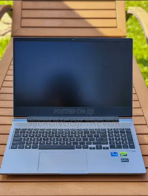 New Laptop HP Victus 15 32GB Intel Core I7 SSHD (Hybrid) 1T