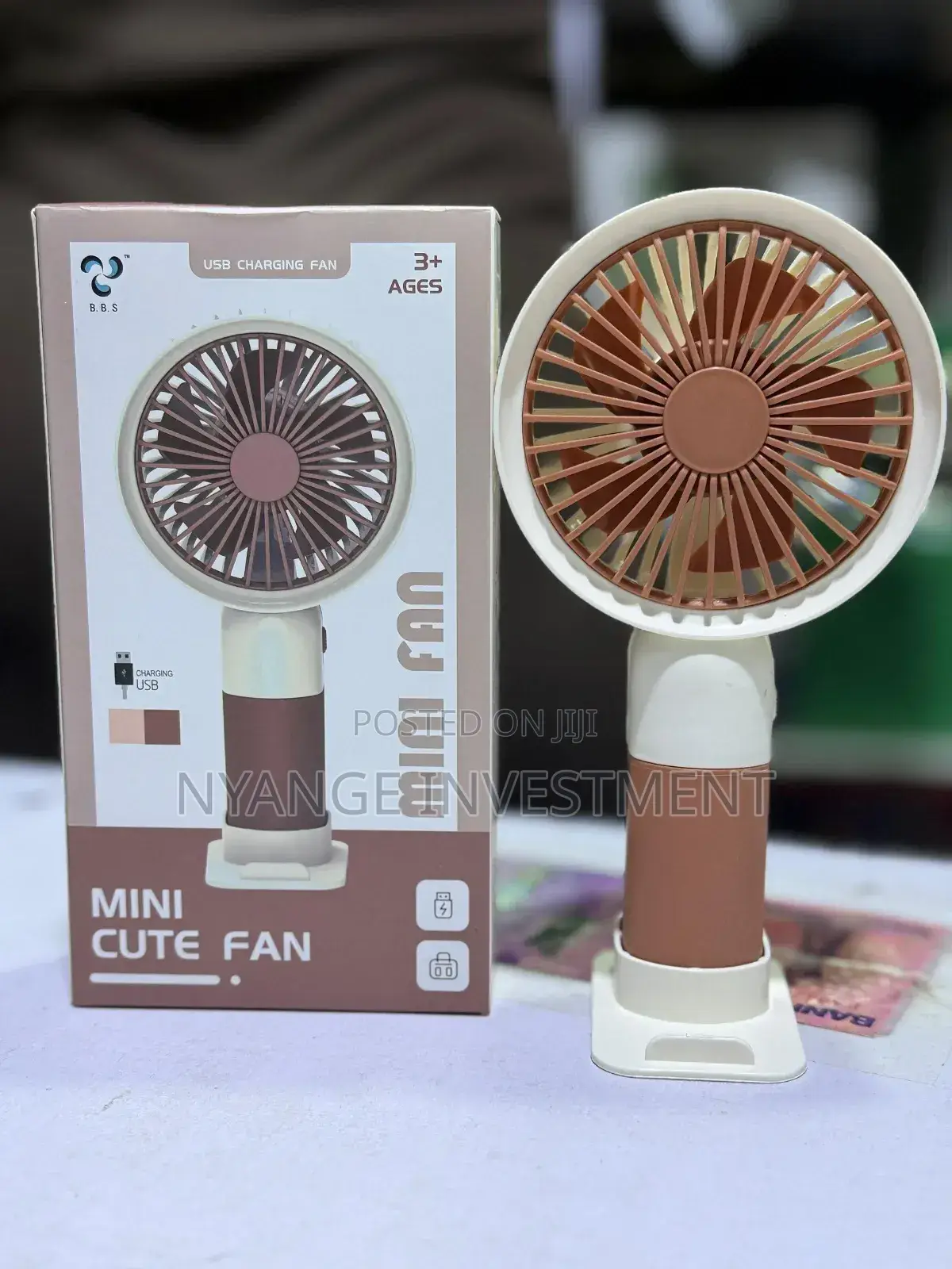 Handheld Fan. Small Hand Held Fan