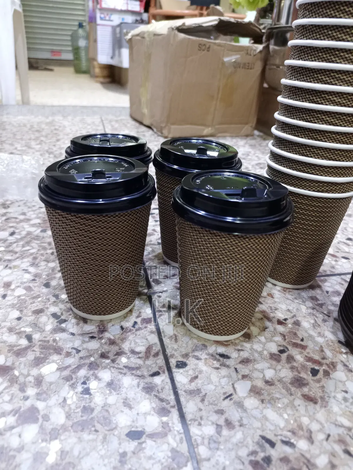 Disposable Paper Coffee Cups (25pcs With Covers)