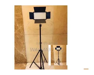 Led Power Pro Led 600-Tripod,Charger and Battery