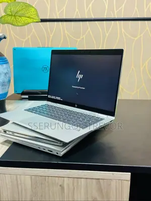 Laptop HP EliteBook 1040 G4 8GB Intel Core I5 SSHD+SSD 256GB