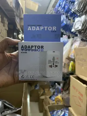 Universal Adapter.