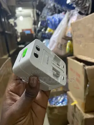 Universal Adapter.
