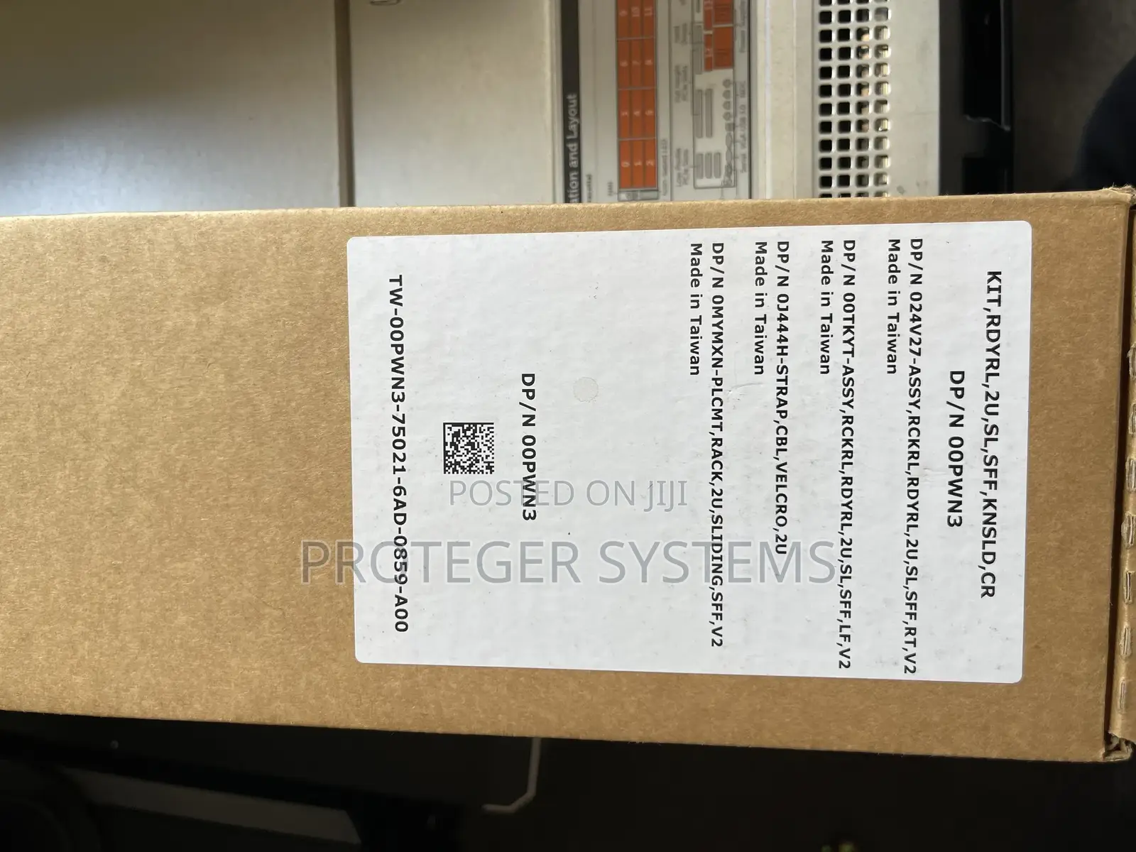 Server Dell PowerEdge R730 32GB Intel Xeon HDD+SSD 3T