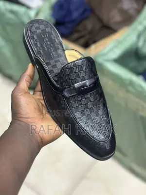 Men’S Classic Designer Half Leather Shoes in Stock