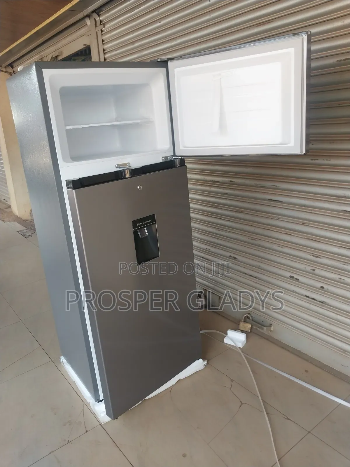 270 Litres Hisense Single Door With a Despenser