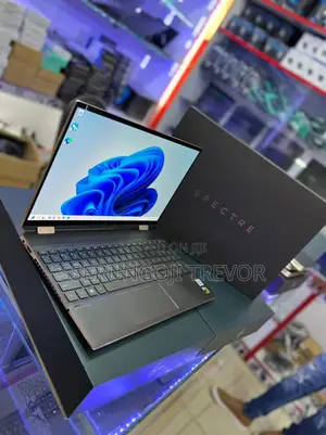 New Laptop HP Spectre 16GB Intel Core I7 SSHD (Hybrid) 512GB