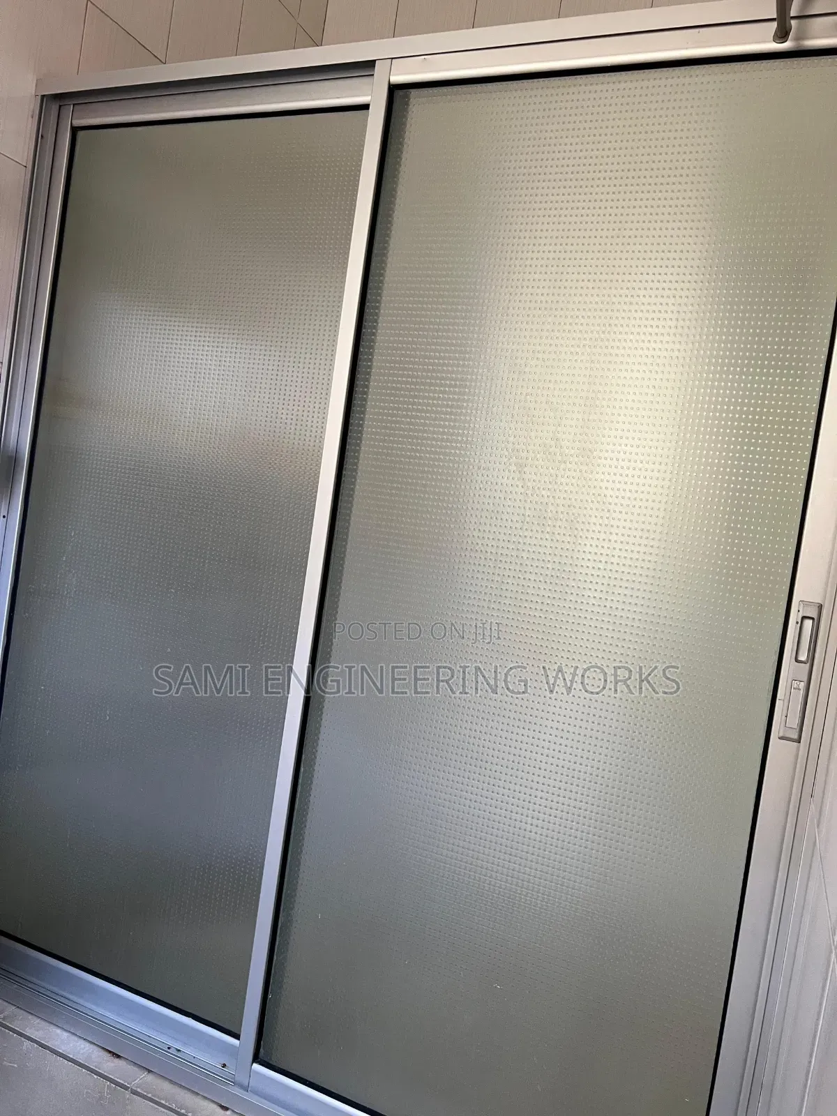 Aluminium Slidding Bathroom Divider Lubowa